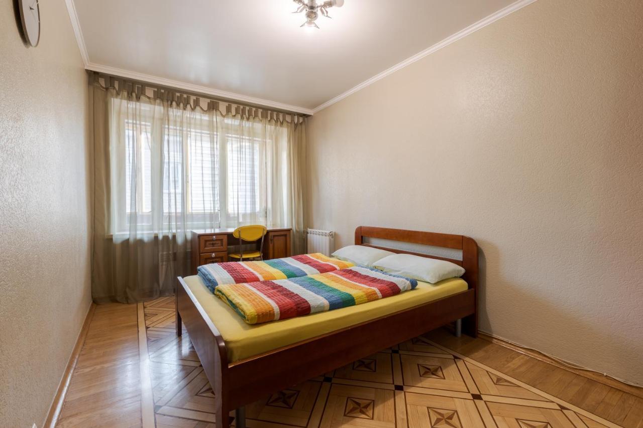 Apartment Kiev House Extérieur photo